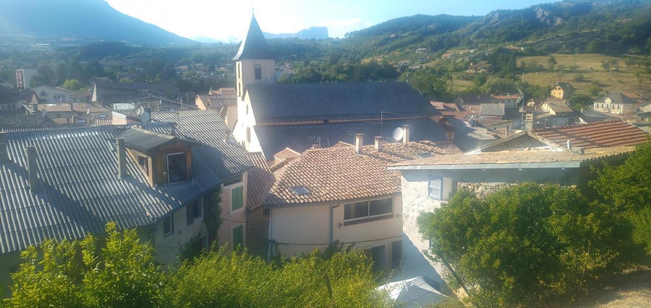 La Maison Sous Le Chateau Tallard Zewnętrze zdjęcie